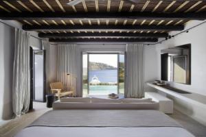 Kalesma Mykonos, Орнос