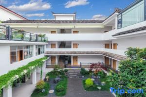 Lijiang static designer homestay, Лицзян