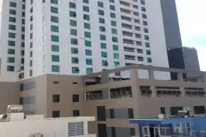 Queen Pearl Hostel, Нячанг