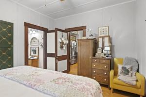 1929 Bell Estate 1 Bedroom Cottage, Фредериксберг