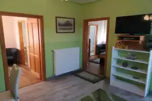 Fortuna Apartman, Бюк
