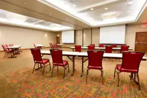 Drury Plaza Hotel Indianapolis Carmel, Индианаполис