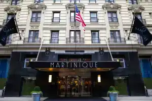 Отель «Martinique New York on Broadway, Curio Collection by Hilton», Нью-Йорк