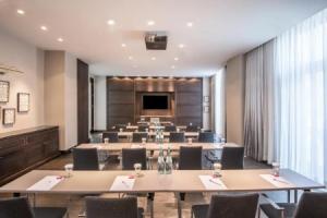 Crowne Plaza Berlin - Potsdamer Platz, an IHG Hotel, Берлин