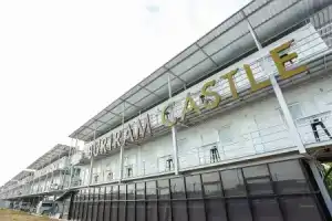 Bric Box Hotel Buriram, Бури Рам