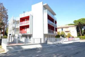 Modern Flat in Central Location, Розолина-Маре
