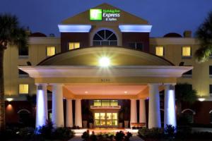 Holiday Inn Express St. Petersburg North / I-275, an IHG Hotel, Сент-Питерсберг