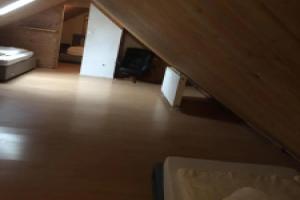 Zimmer im Dachgeschoss, Кайзерслаутерн