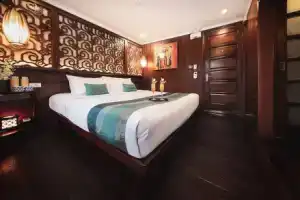 Отель «Bhaya Halong Cruises», Халонг