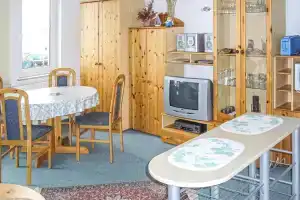 Beautiful Apartment in Insel Poel With 2 Bedrooms, Пёль
