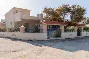 Mike s House in Kremasti Near the Beach Rhodes, Кремасти