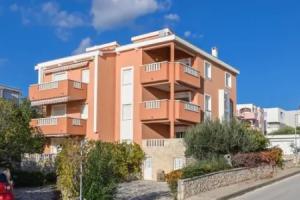 Apartments Ilija, Новаля