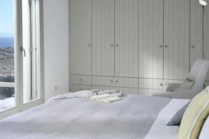 Magnolia in Mykonos With 4 Bedrooms and 4 5 Bathrooms, Элия