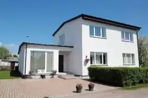Muru Guesthouse, Курессааре