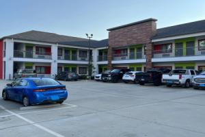 Мини-Отель «Americas Best Value Inn & Suites Kingwood Iah Airport», Хьюстон