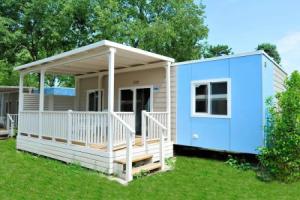 Bungalow in the Bella Italia Holiday Park, Пескьера-дель-Гарда