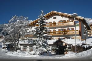 Hotel «Cristallo», Виго-ди-Фасса