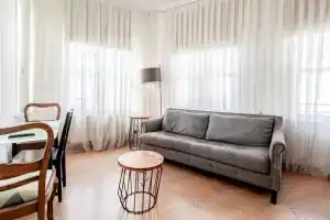 Central Flat With City View Near Istiklal Street, Стамбул