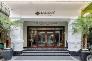 Essence Hanoi Hotel & Spa, Ханой