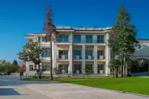 Апартаменты МореСолнцеАпарт в АК Grand Royal Residences