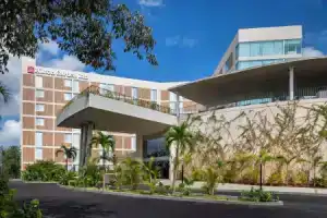 Отель «Hilton Garden Inn Cancun Airport», Канкун