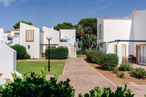 AluaSun Lago Park, Кала-эн-Бошч