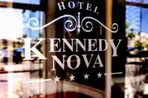 Hotel Kennedy Nova, Гзира