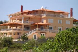 Grand Beach Hotel, Лименария