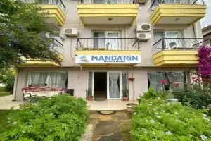 Mandarin Beach Hotel ve Restaurant, Гумулдур