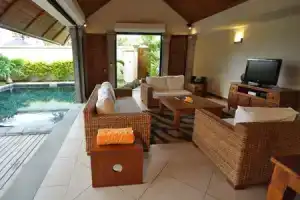Oasis Villas by Evaco, Гранд Бай