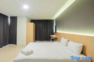 3BR Pancoran L'Avenue Comfy Apartment By Travelio, Джакарта