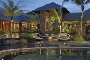 Отель «Royal Palm Beachcomber Luxury», Гранд Бай