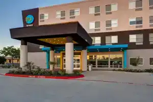 Tru by Hilton Grand Prairie, Арлингтон