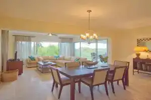 HDM 333 - Golf View Apartment in Exclusive Resort Access to Private Beaches, Пунта-Кана
