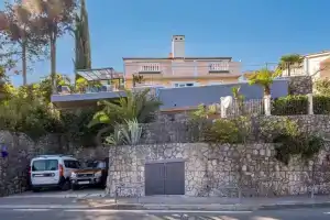 Stunning Home in Medveja With Wifi and 2 Bedrooms, Мошеничка Драга