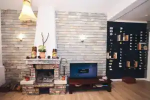 Fire Place Villa, Голем