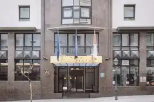 Hotel «Abando», Бильбао