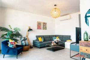 Elegance Excitement Luxury Downtown Escape, Пемброк