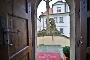 Questenberg Hotel, Прага
