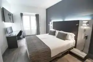Отель «Petit Palace Plaza España», Мадрид