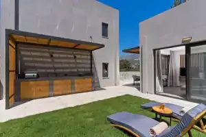 Paligremnos Residences, a Beachside Retreat, By ThinkVilla, Плакиас
