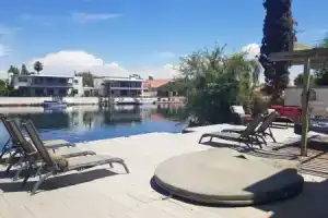 Sun Deck, Hot Tub & Kayak: Lakefront Tempe House, Темпе