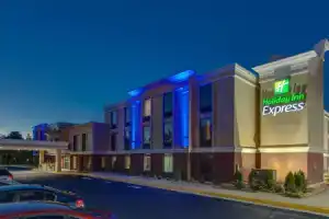 Апарт-отель «Holiday Inn Express & Suites Midlothian Turnpike, an IHG», Ричмонд