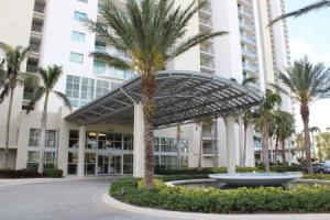 3000 Oasis Grand Blvd #803, Форт-Майерс