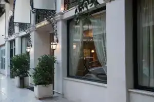 Athens Atrium Hotel & Jacuzzi Suites, Афины
