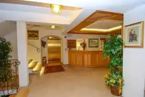 Hotel «Stella Alpina», Моэна