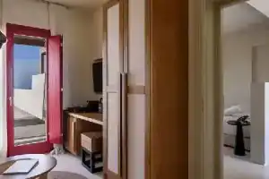 Мини-отель «Potnia Theron Suites», Акротири