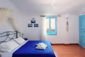 Kastro Suites, Фиростефани