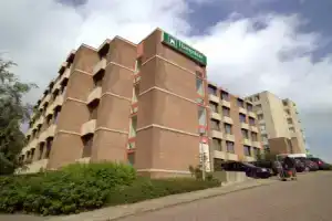 Churchill hotel Terneuzen, Тернеузен
