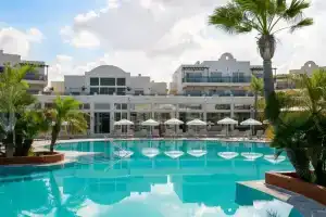 Отель «Louis Paphos Breeze», Пафос